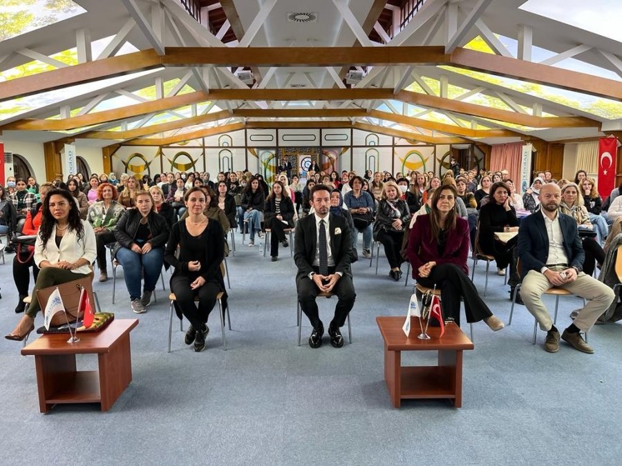 Eskişehirli Üretici Kadınlar Eğitimde Bir Araya Geldi