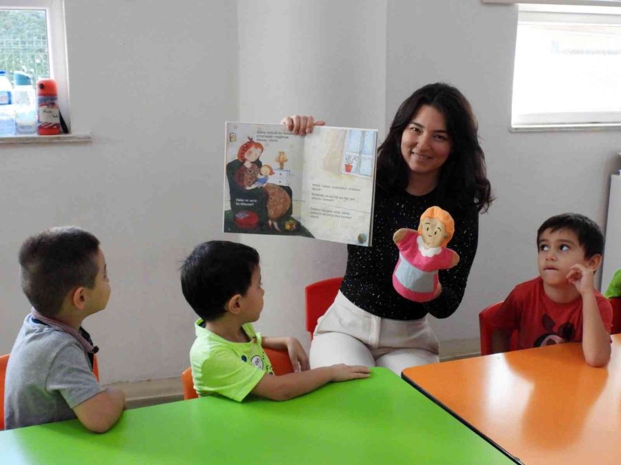 Kepez’de Çocuklar Hem Eğleniyor, Hem De Geleceğe Hazırlanıyor