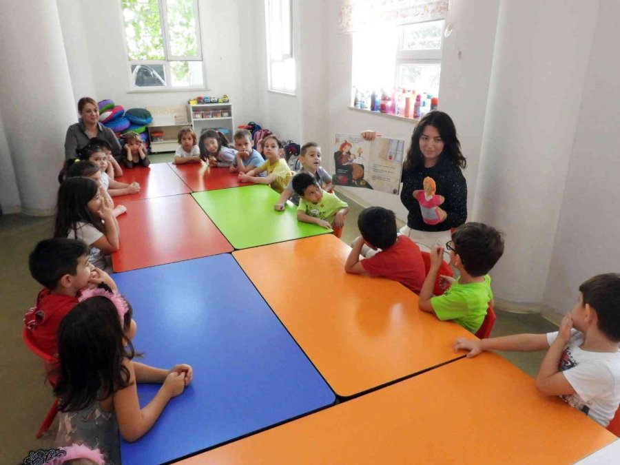 Kepez’de Çocuklar Hem Eğleniyor, Hem De Geleceğe Hazırlanıyor