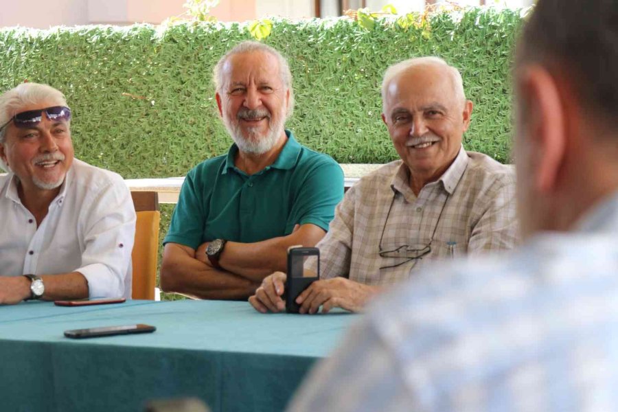 Tertipler 41 Yıl Sonra Komutanlarına Tekmil Verdi