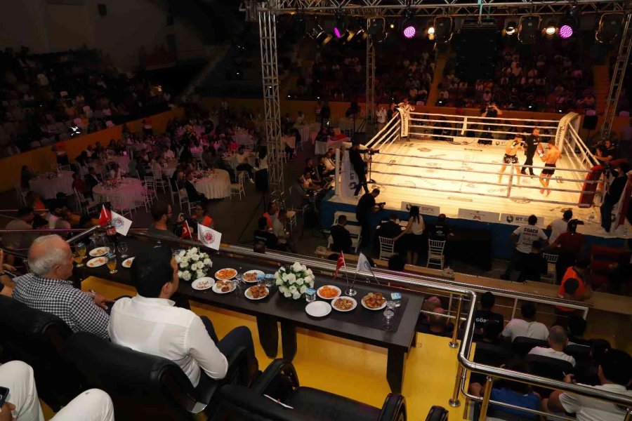 Başkan Gültak, Muay Thai Sporcularının Heyecanına Ortak Oldu