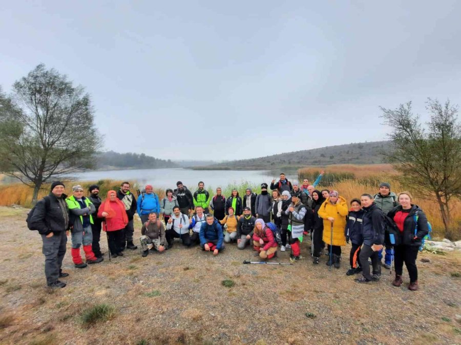 Sonbahar Manzarasında 15 Kilometrelik Doğa Yürüyüşü