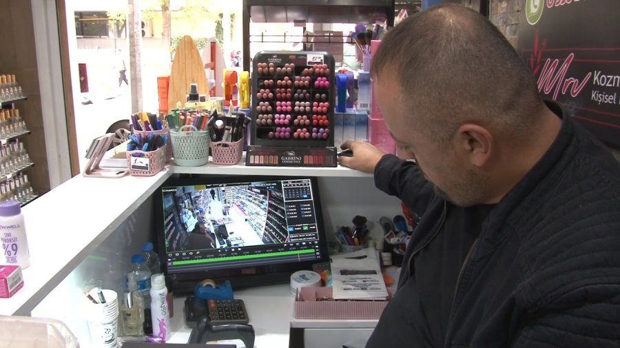 Aylık 5 Bin Liralık Ürünü Çalınan İşletmeci Gözünü Kameralardan Ayırmıyor