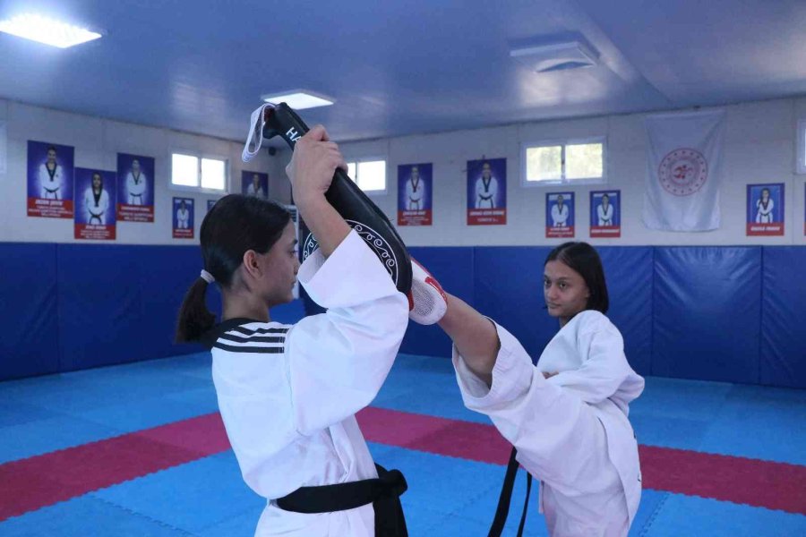 İkiz Kız Kardeşler Avrupa’yı Salladı, Şimdi Sıra Dünya Şampiyonluğu Ve Olimpiyatlarda