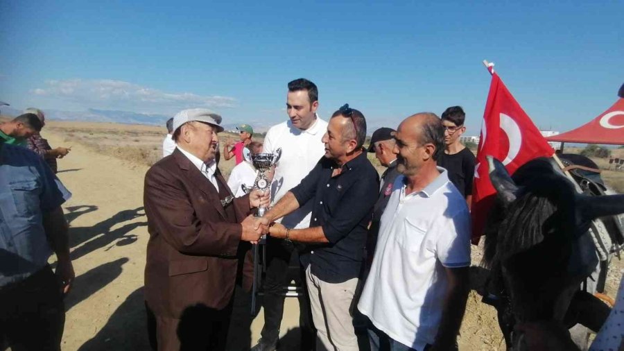 Rahvan Atları Birincilik İçin Yarıştı