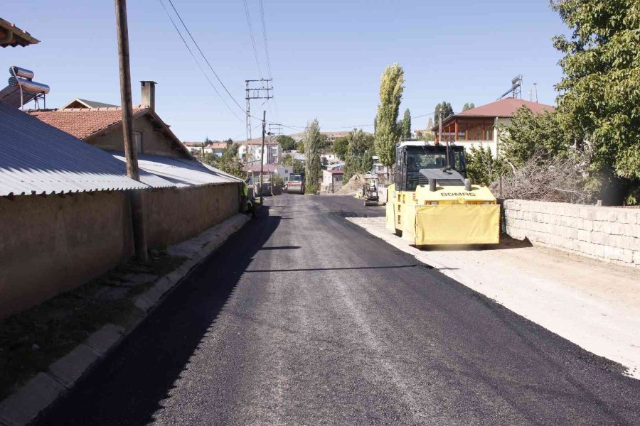Bünyan’da Asfalt Çalışmaları Sürüyor