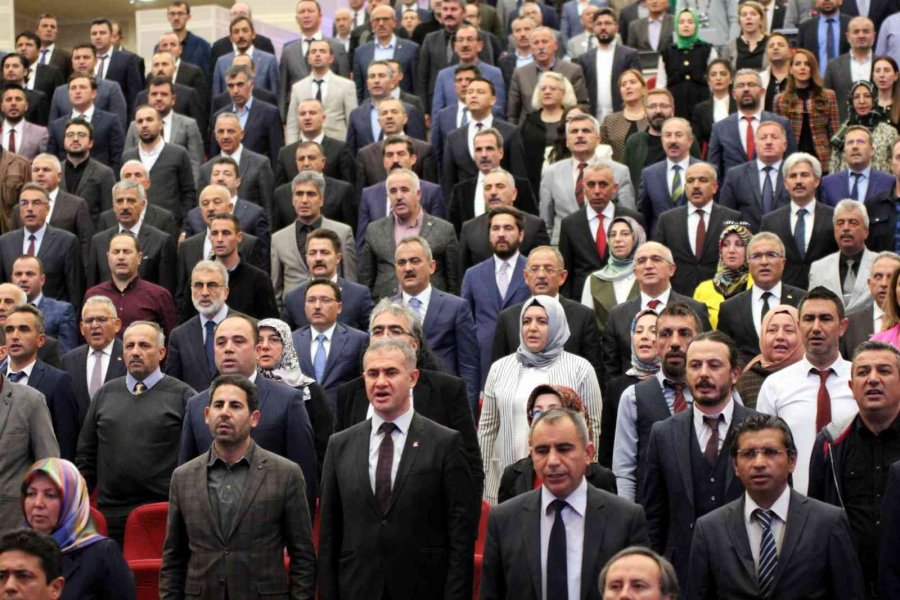 Bakan Özer: "eğer Okulları Kapalı Tutsaydık En Önemli Fırsat Penceremiz Olan Gençlerimizi Kaybedecektik"