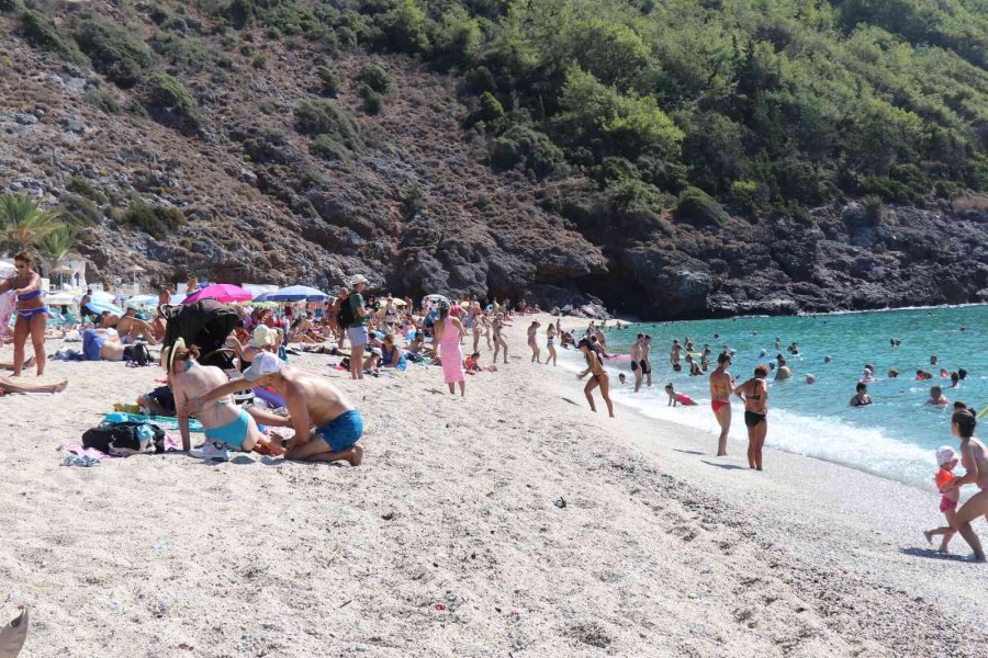 Ekim Ayı Ortasında Alanya’da Deniz Keyfi