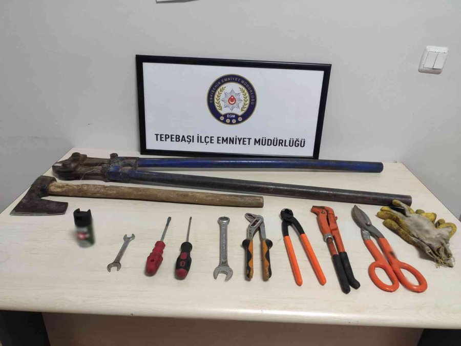 Trafodan Kablo Çalarken Elektriğe Kapılan Şüpheli Ağır Yaralandı