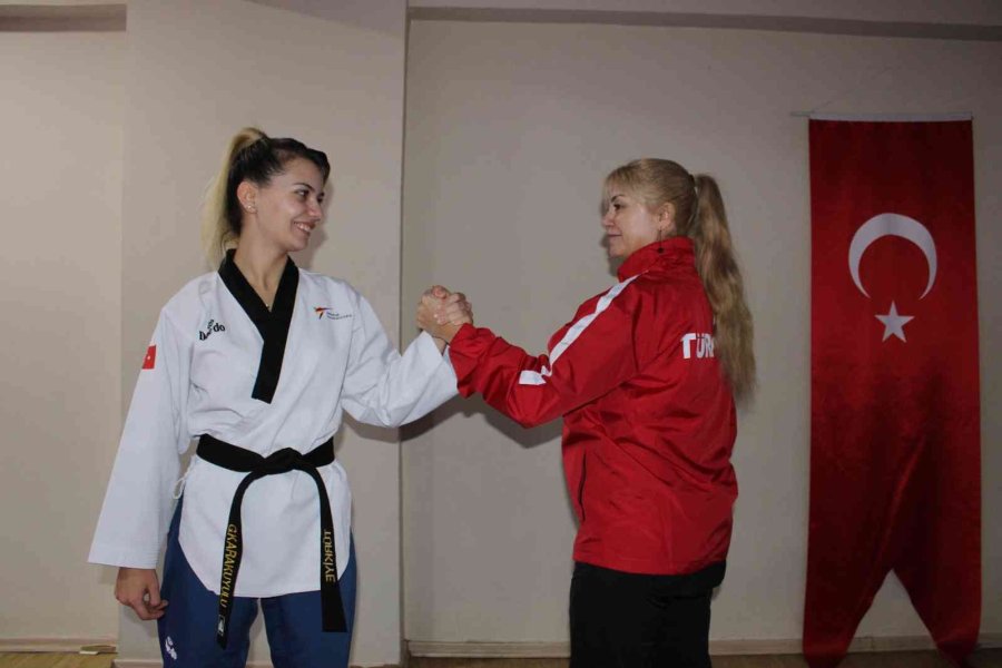 Annesinin İzinden Giderek Uluslararası Bir Tekvandocu Oldu