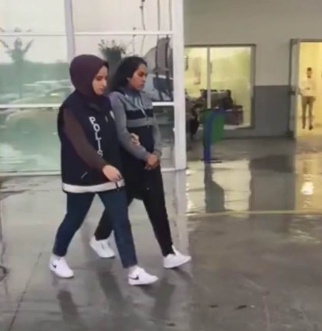 Kılık Değiştirerek Hırsızlık Yapan Şüpheliler Polisten Kaçamadı