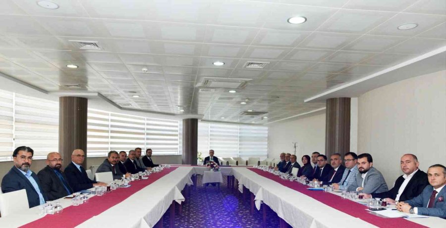 Kmü Rektörü Prof. Dr. Hüseyin Karaman, Dekan Ve Müdürlerle Bir Araya Geldi