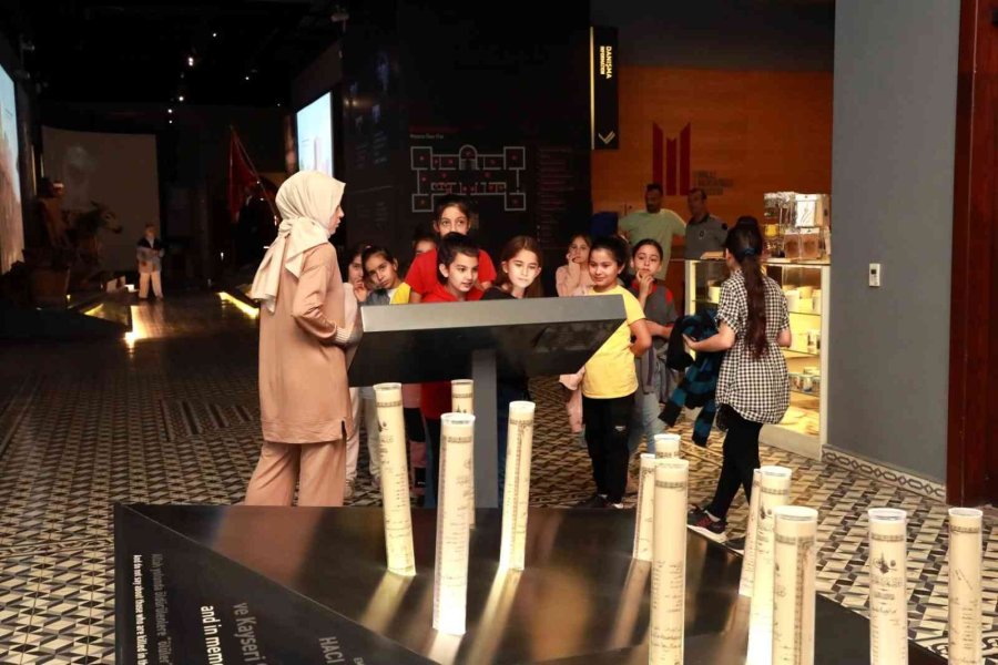 Büyükşehir Kaymek’te Ecdadın İzinden Giden Gençlik Yetişiyor