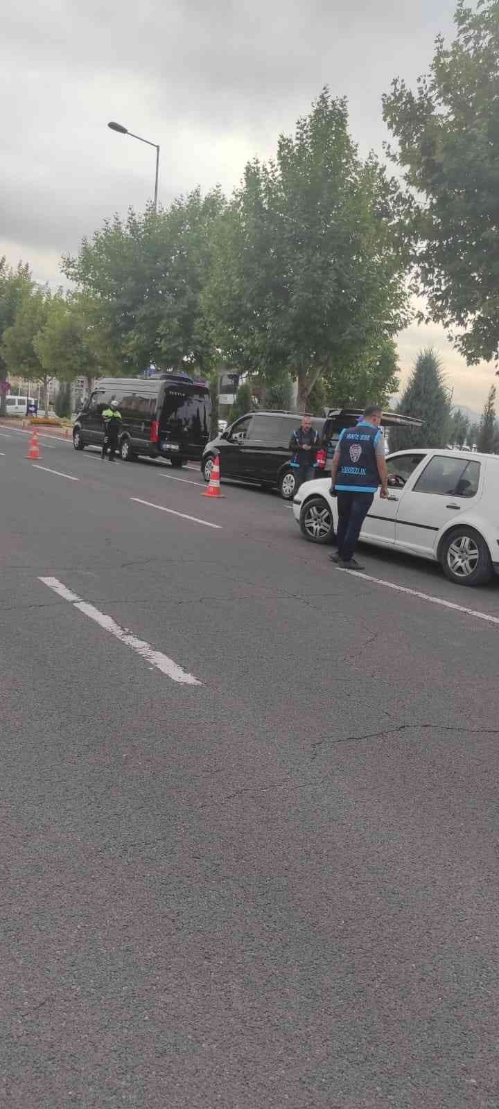 Emniyetten Rent A Car Araçlarına ‘kabis’ Uygulaması