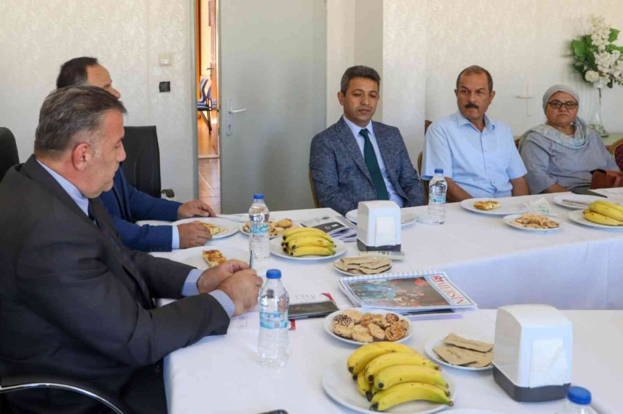 Koca: "eğitim Gönülden Yapılan Bir İştir"