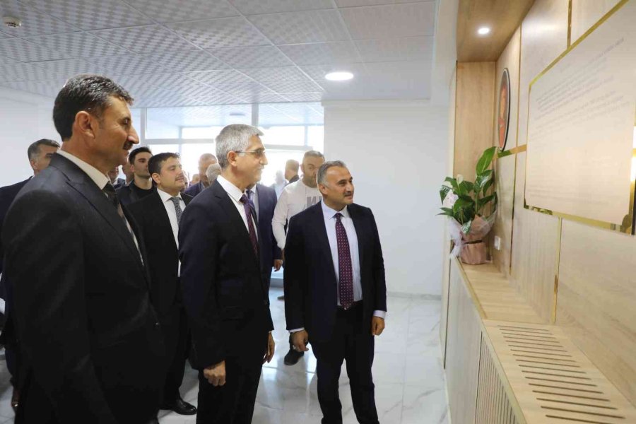 Bakan Yardımcısı Yılmaz, Develi’de Okul Açılışlarına Katıldı