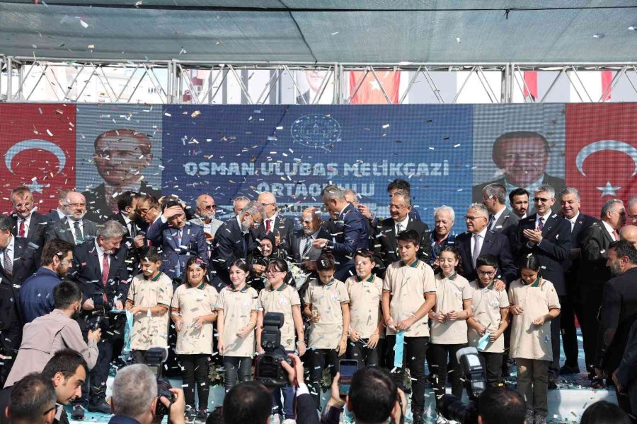 Başkan Büyükkılıç’tan Eğitime “spor Salonu” Desteği