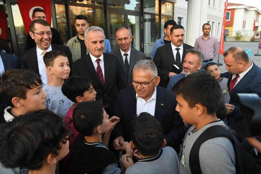 Başkan Büyükkılıç’tan Eğitime “spor Salonu” Desteği