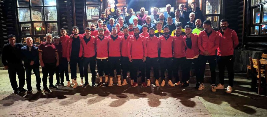 Başkan Akkaya’dan Akşehirspor’a Motivasyon Yemeği