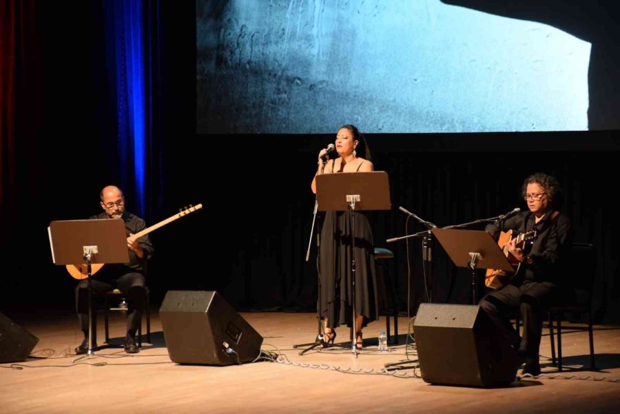 Anadolu Motif Üçlüsü Akm’de Sahne Aldı