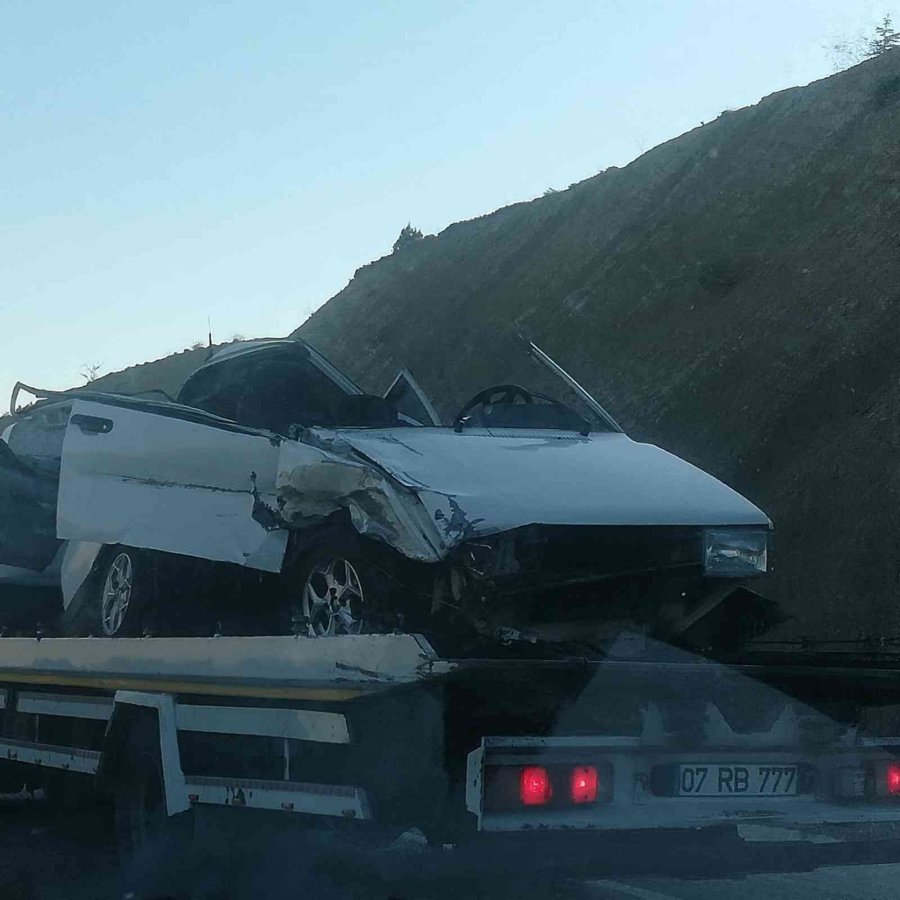 Korkuteli-denizli Karayolunda Trafik Kazası: 1 Ölü