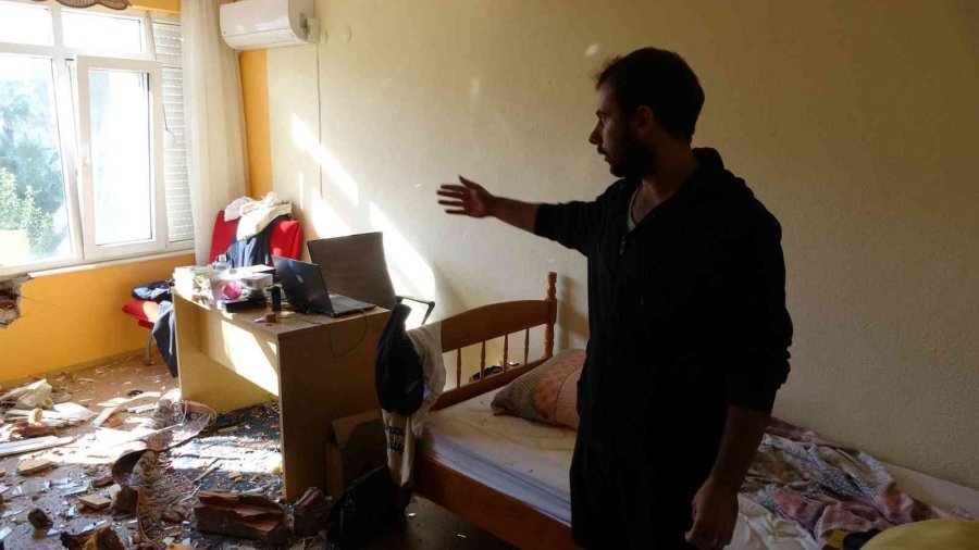 Otelin Patlayan Dev Su Tankı 150 Metre Uçup Daireyi Harabeye Çevirdi