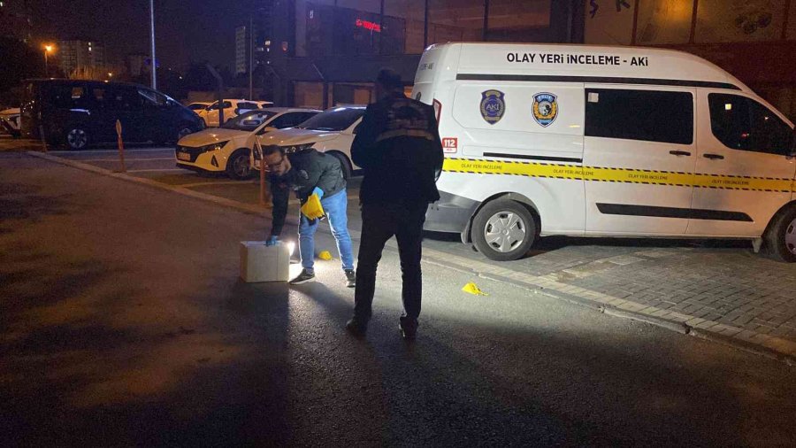 Kayseri’de Oto Galeriye Kurşun Yağdırdılar