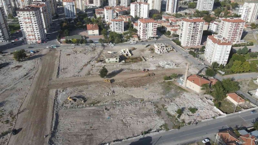 Meclis Üyeleri Kentsel Dönüşüm Çalışmalarını İnceledi