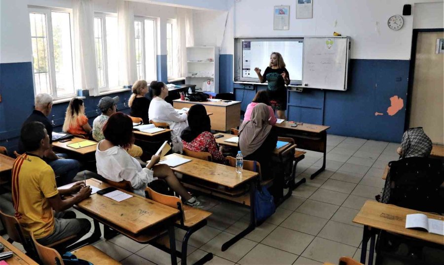 Savaşta Ayrı Düştüler, Türkçede Birleştiler