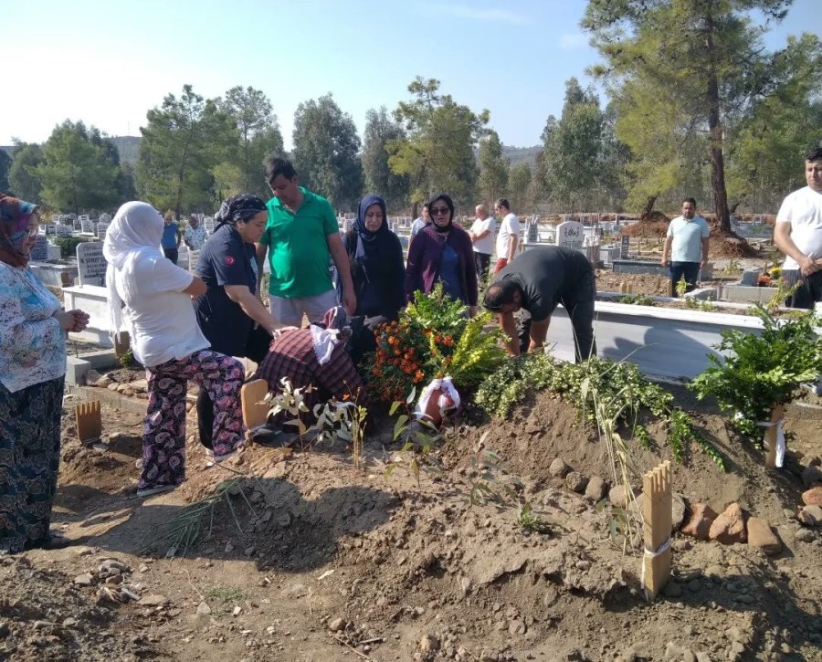Korkuteli-denizli Karayolunda Trafik Kazası: 1 Ölü