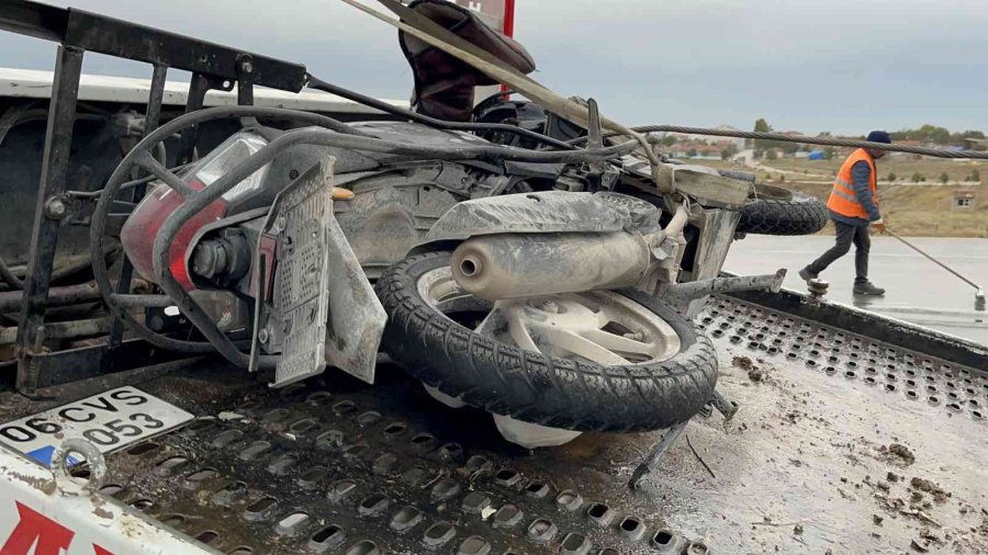 19 Yaşındaki Üniversite Öğrencisi Kazada Hayatını Kaybetti