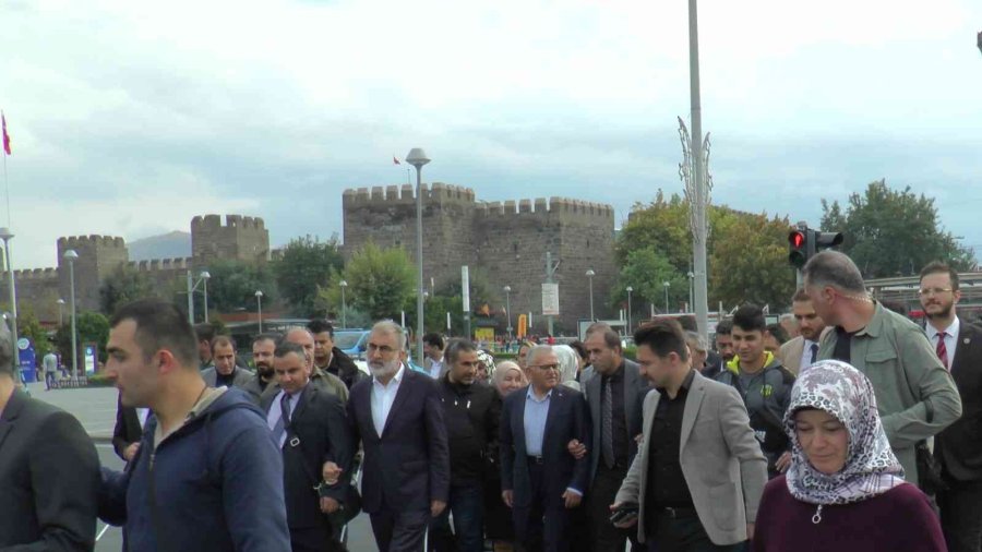 Protokolden Göz Bantlı, Değnekli Farkındalık