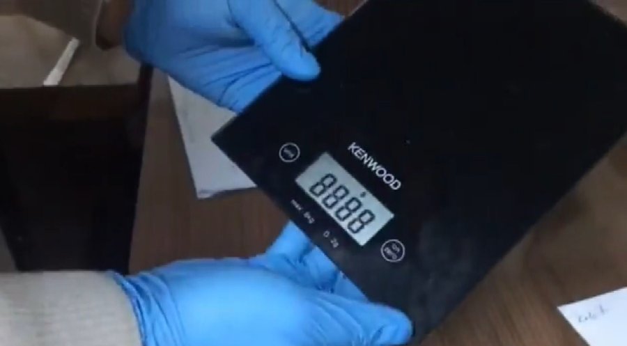 Uyuşturucu Tacirleri Tuttukları Çeteleler İle Yakalandı