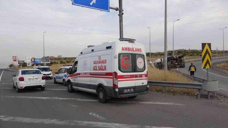 Kağıt Gibi Ezilen Kupadan Burnu Bile Kanamadan Çıktı