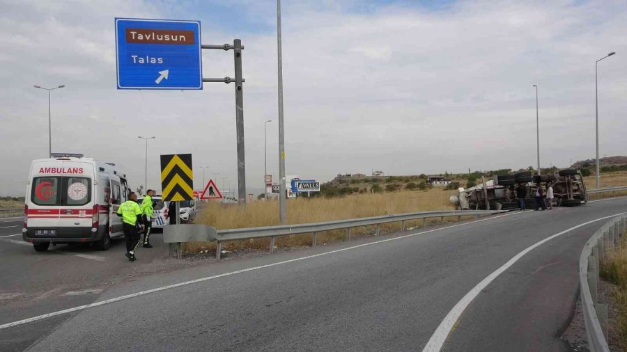 Kağıt Gibi Ezilen Kupadan Burnu Bile Kanamadan Çıktı