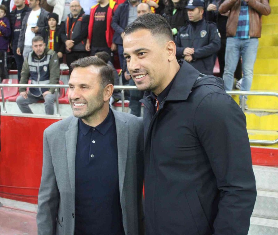 Spor Toto Süper Lig: Kayserispor: 0 - Galatasaray: 0 (maç Devam Ediyor)