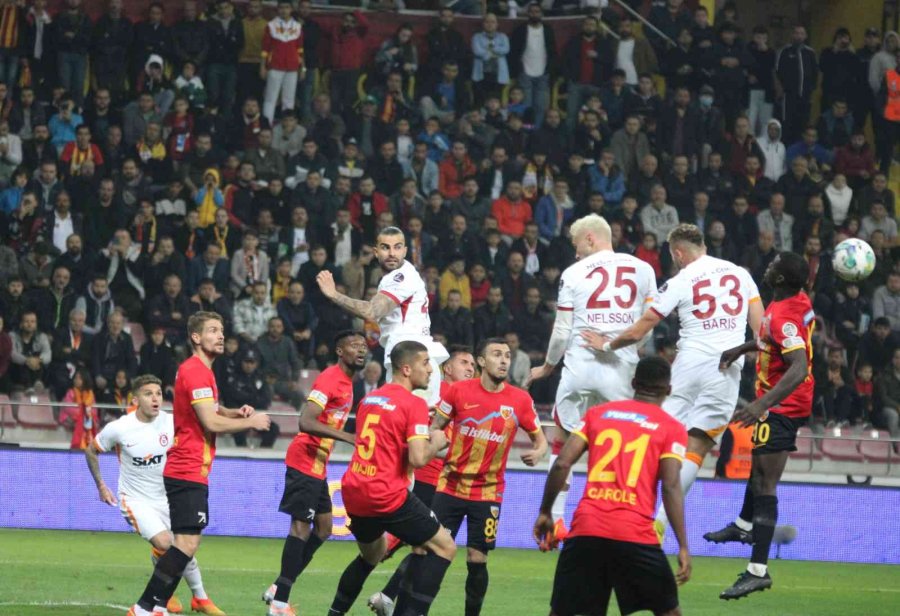 Spor Toto Süper Lig: Kayserispor: 2 - Galatasaray: 1 (maç Sonucu)