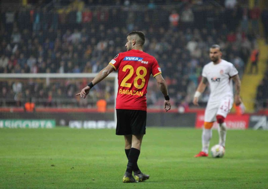 Spor Toto Süper Lig: Kayserispor: 2 - Galatasaray: 1 (maç Sonucu)