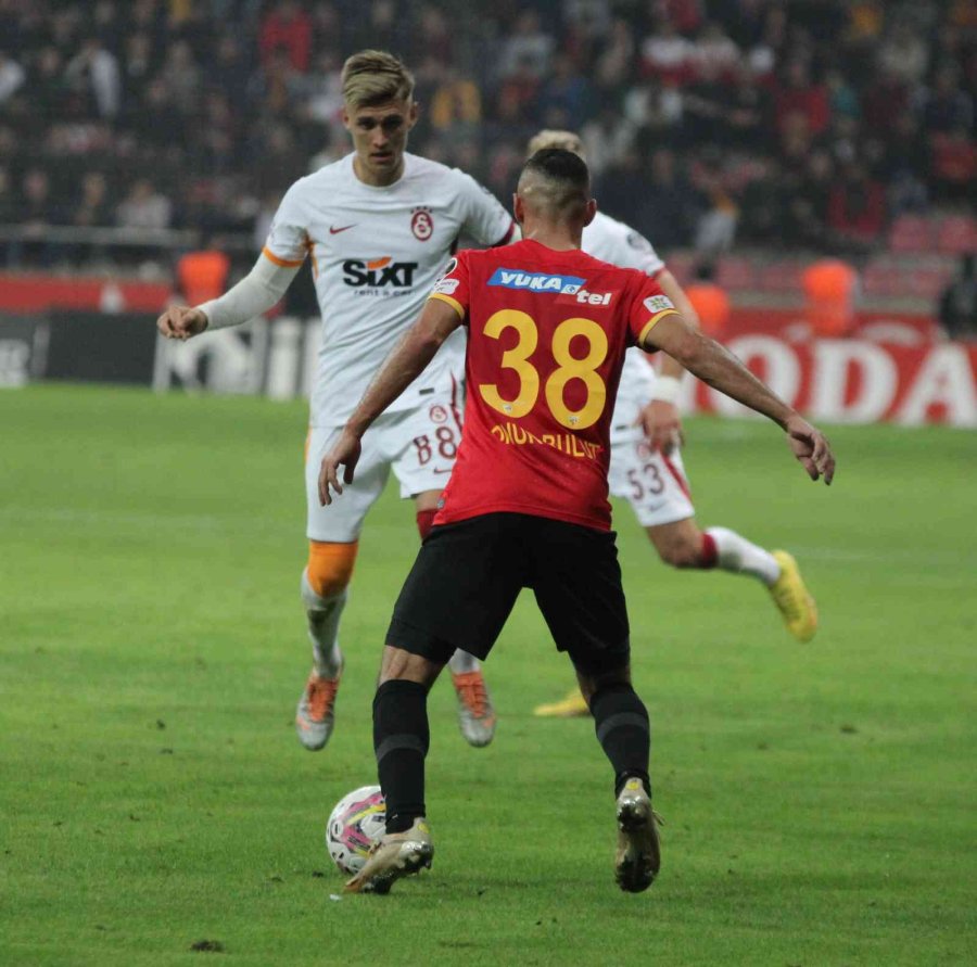 Spor Toto Süper Lig: Kayserispor: 2 - Galatasaray: 1 (maç Sonucu)