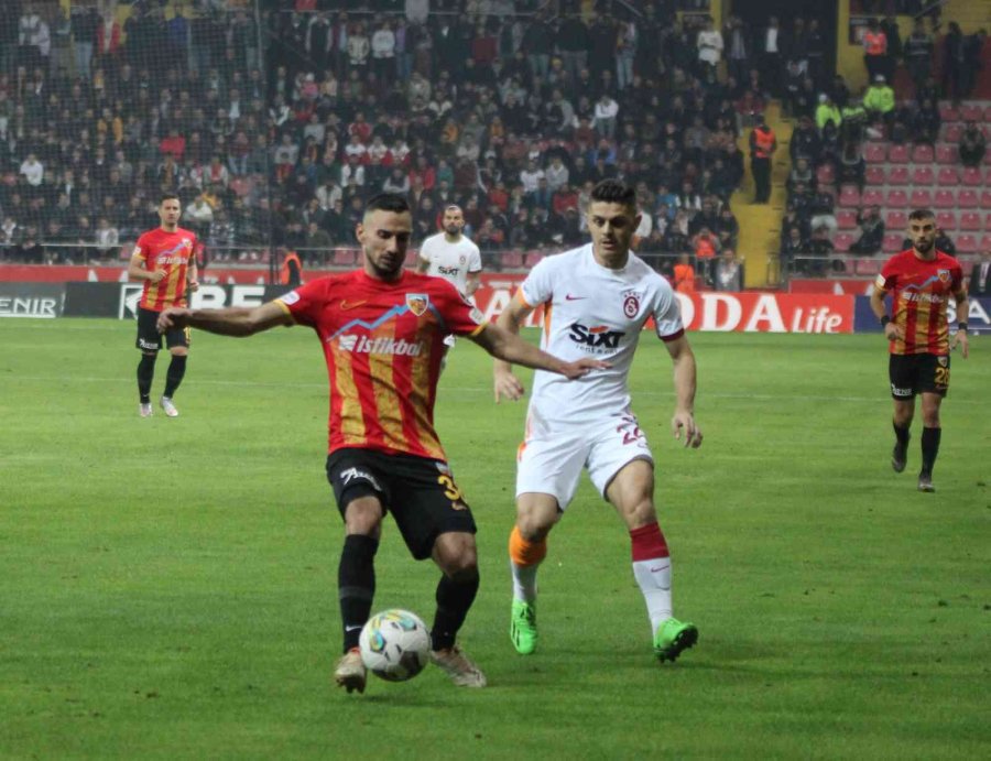 Spor Toto Süper Lig: Kayserispor: 2 - Galatasaray: 1 (maç Sonucu)