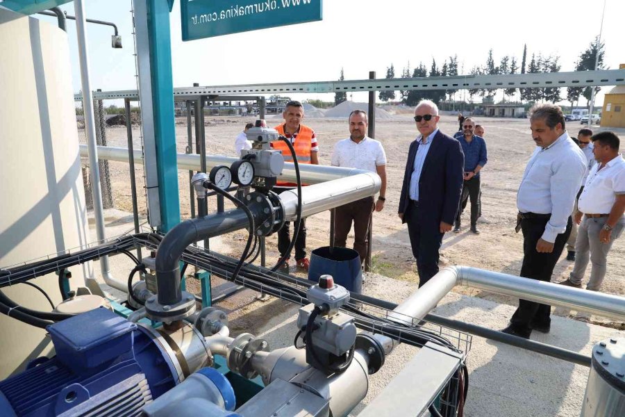 Gültak: "engellemelere Rağmen Asfalt Serimine Başladık"