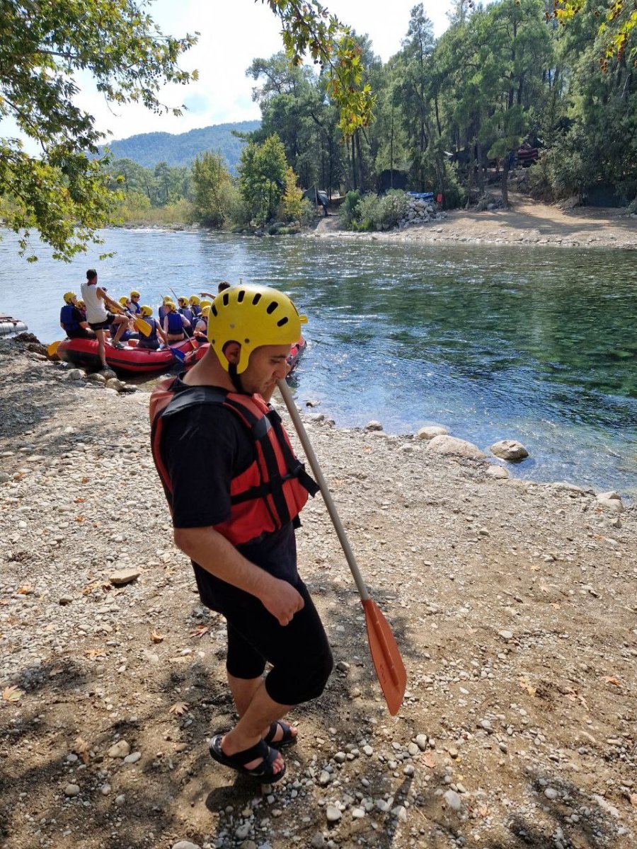 Görme Engelli Bireylerin Rafting Heyecanı