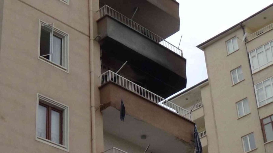 Sigara İzmariti Yangın Çıkardı