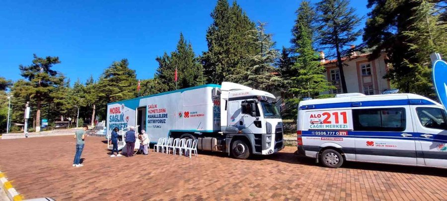 Kepez’in Mobil Sağlık Merkezi İlçe Yollarında