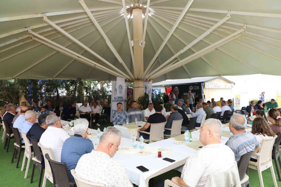 Başkan Gültak Muhtarlarla Bir Araya Geldi