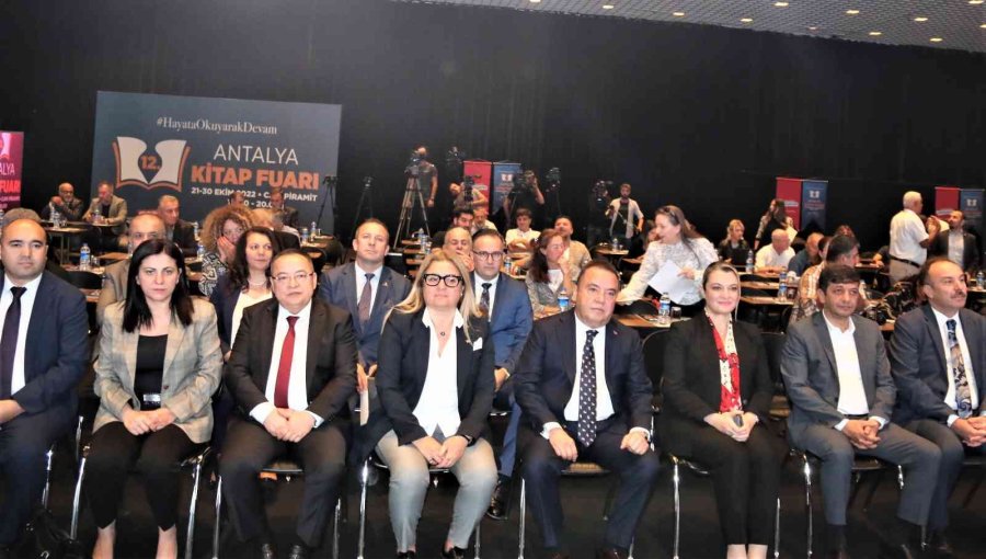 Antalya’da Kitap Şöleni Başlıyor
