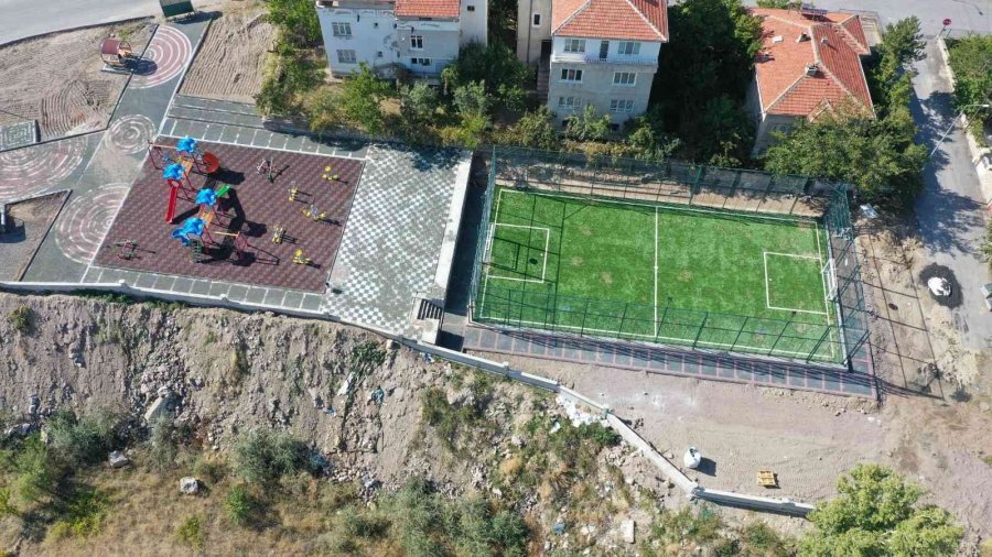 Hacılar’da Güneş Enerjisiyle Aydınlanacak Yeni Parklar İnşa Ediliyor