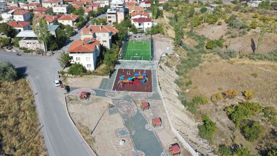 Hacılar’da Güneş Enerjisiyle Aydınlanacak Yeni Parklar İnşa Ediliyor