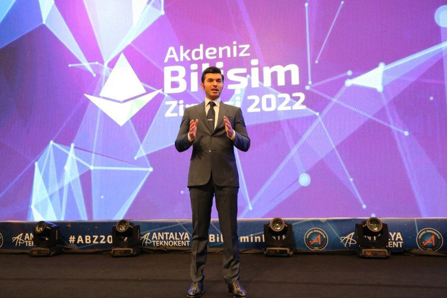 Antalya’da Akdeniz Bilişim Zirvesi Gerçekleştirildi