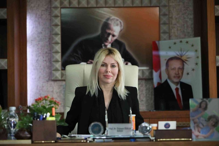 Aü Rektörü Özkan, "bilişimin Potansiyeli Turizmden Yüksek"